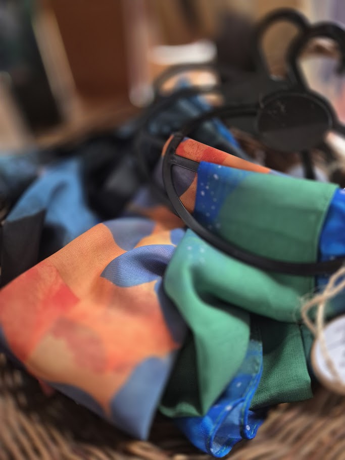 Signature Scarf - Woven Motion Design