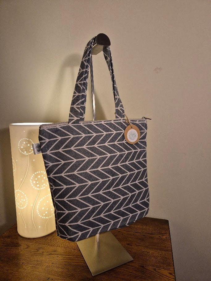 Simple Pimple Tote