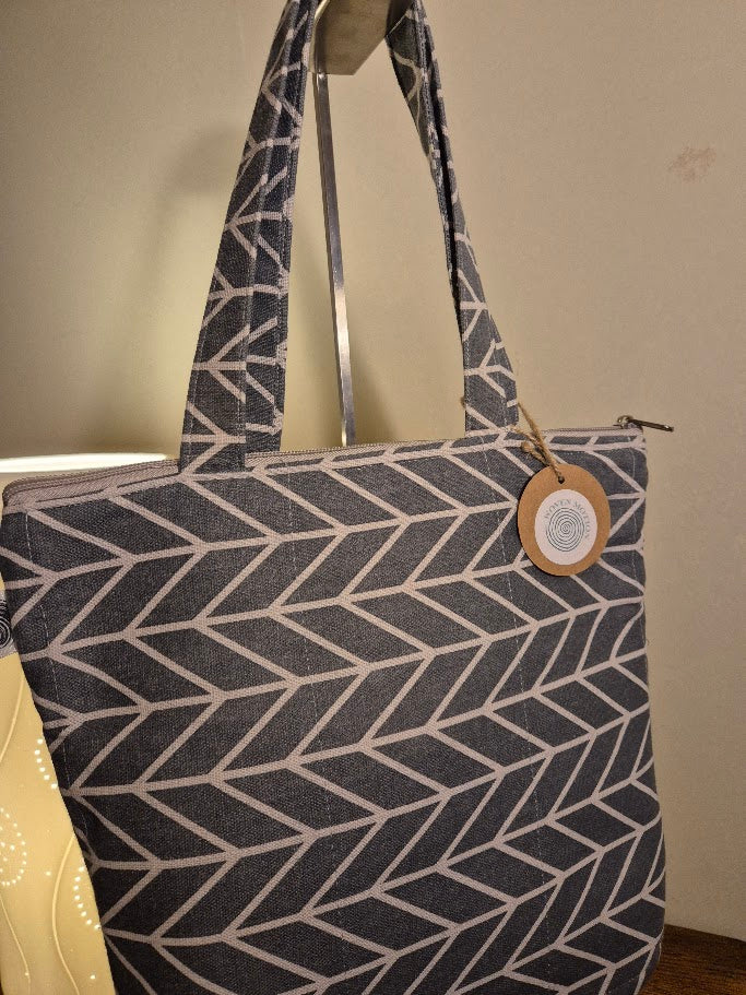 Simple Pimple Tote